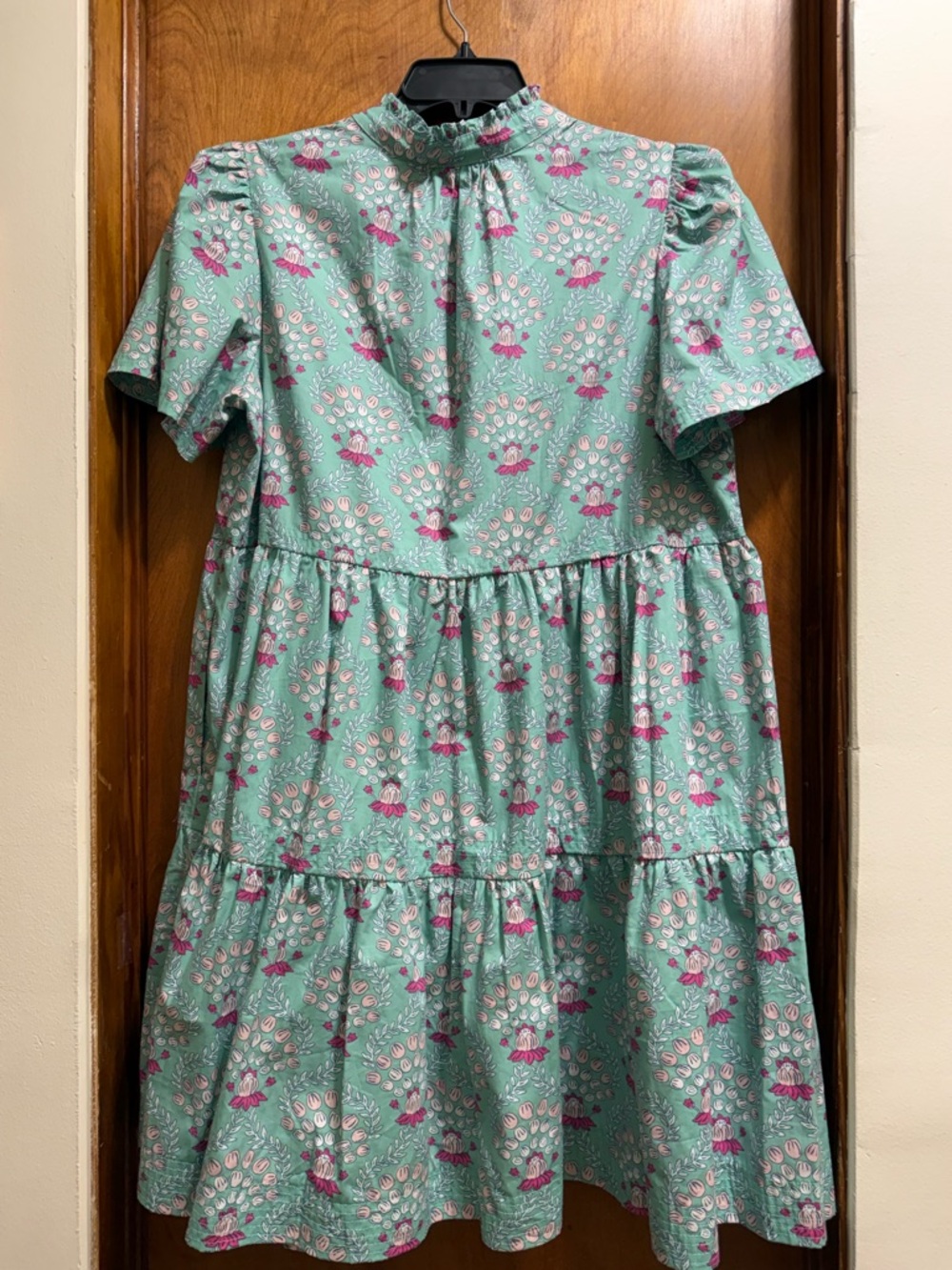 NWT crown & ivy Seafoam Green Dress with Pink Floral Print - Picture 2 of 5
